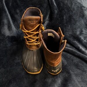 Sperry Women’s Two-Tone Duck Boots